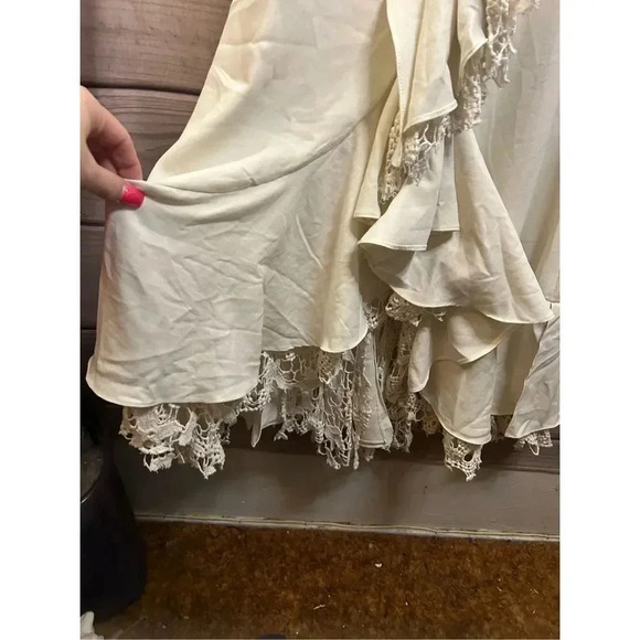 Lovers + Friends Women's White Boho Halter Ruffled Maxi Dress Size Small NWT - Picture 8 of 8